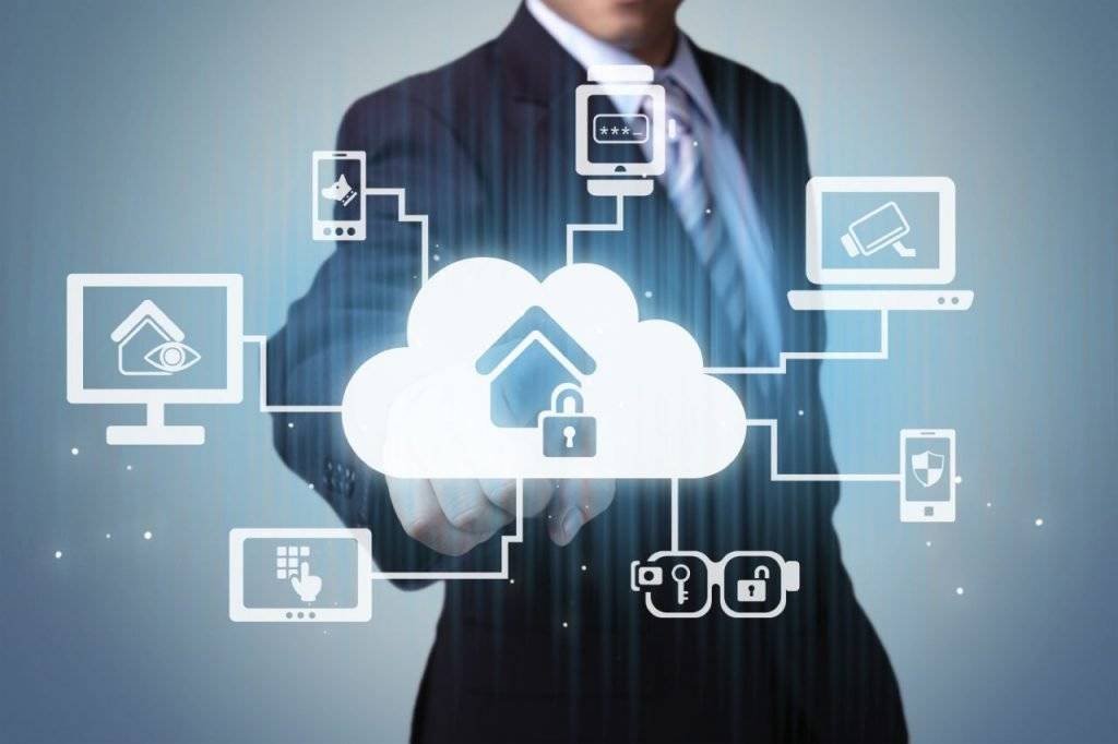 DomoticExperts smart homes have several main goals:
- Remote control of actuators and scenarii
- Remote display : sensor and actuator states, streams and video recordings
- Automate the management of complex functions such as: Heating, Safe Senior keeping at Home, Watering, Alarm ...
- Allow the evolution and adaptation of features with your needs